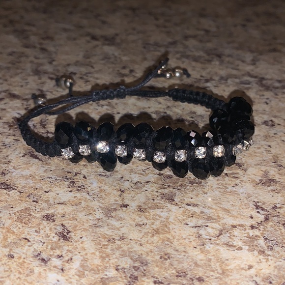 3/$20 NWOT Vintage Black Bracelet - Picture 1 of 4